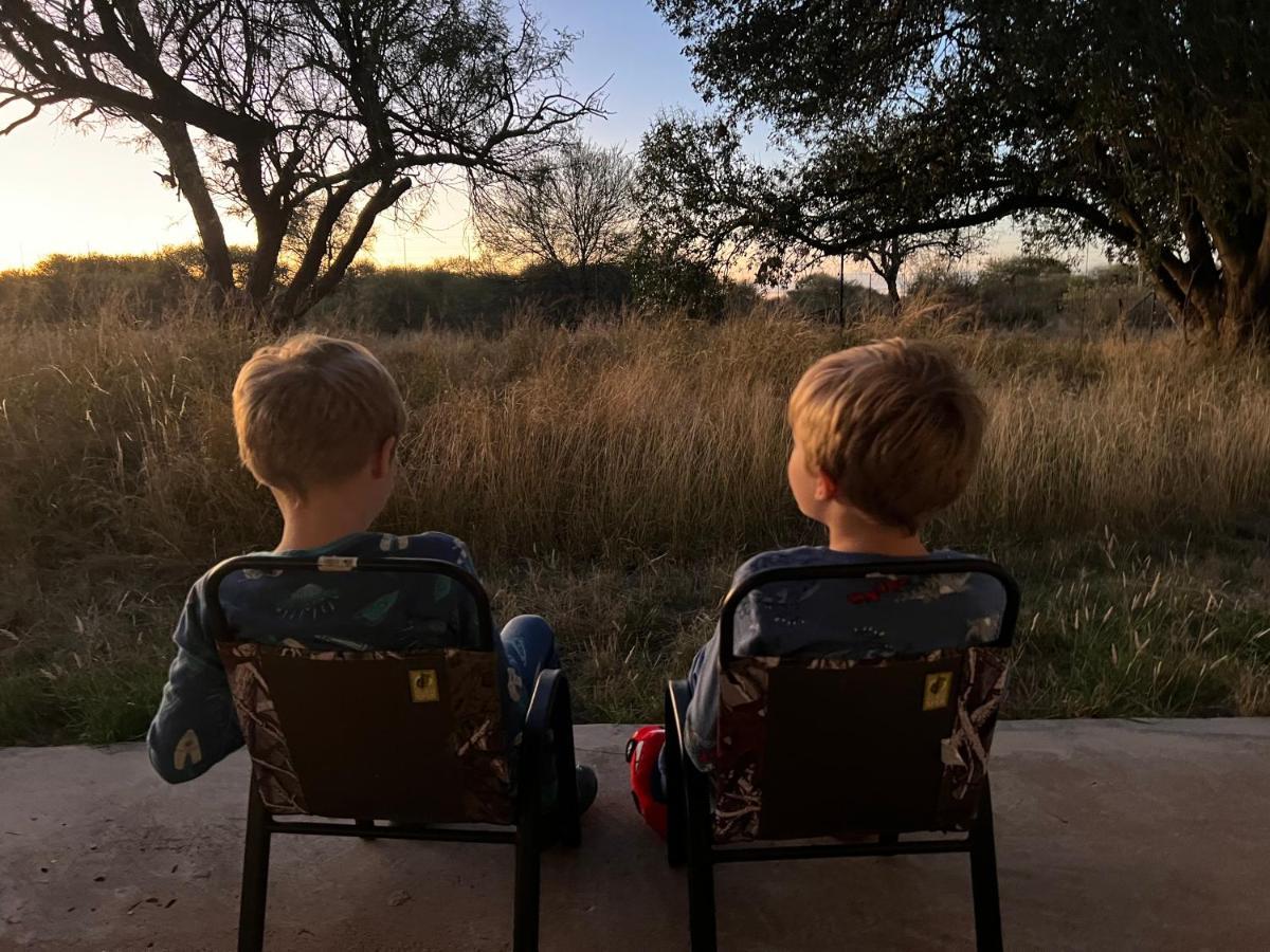 Simba Safaris African Pride Exotic Lodge Lephalale Екстериор снимка