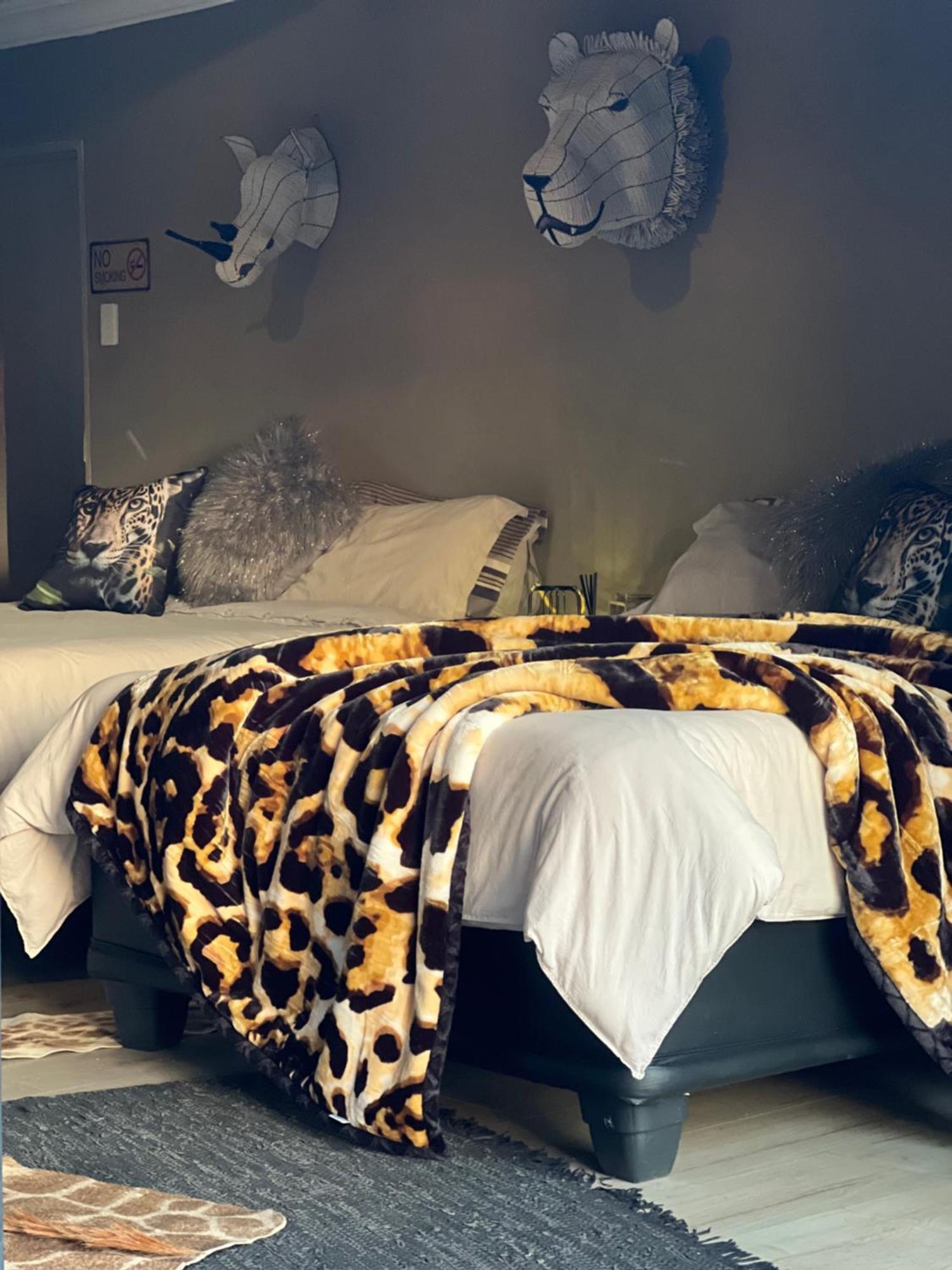 Simba Safaris African Pride Exotic Lodge Lephalale Екстериор снимка