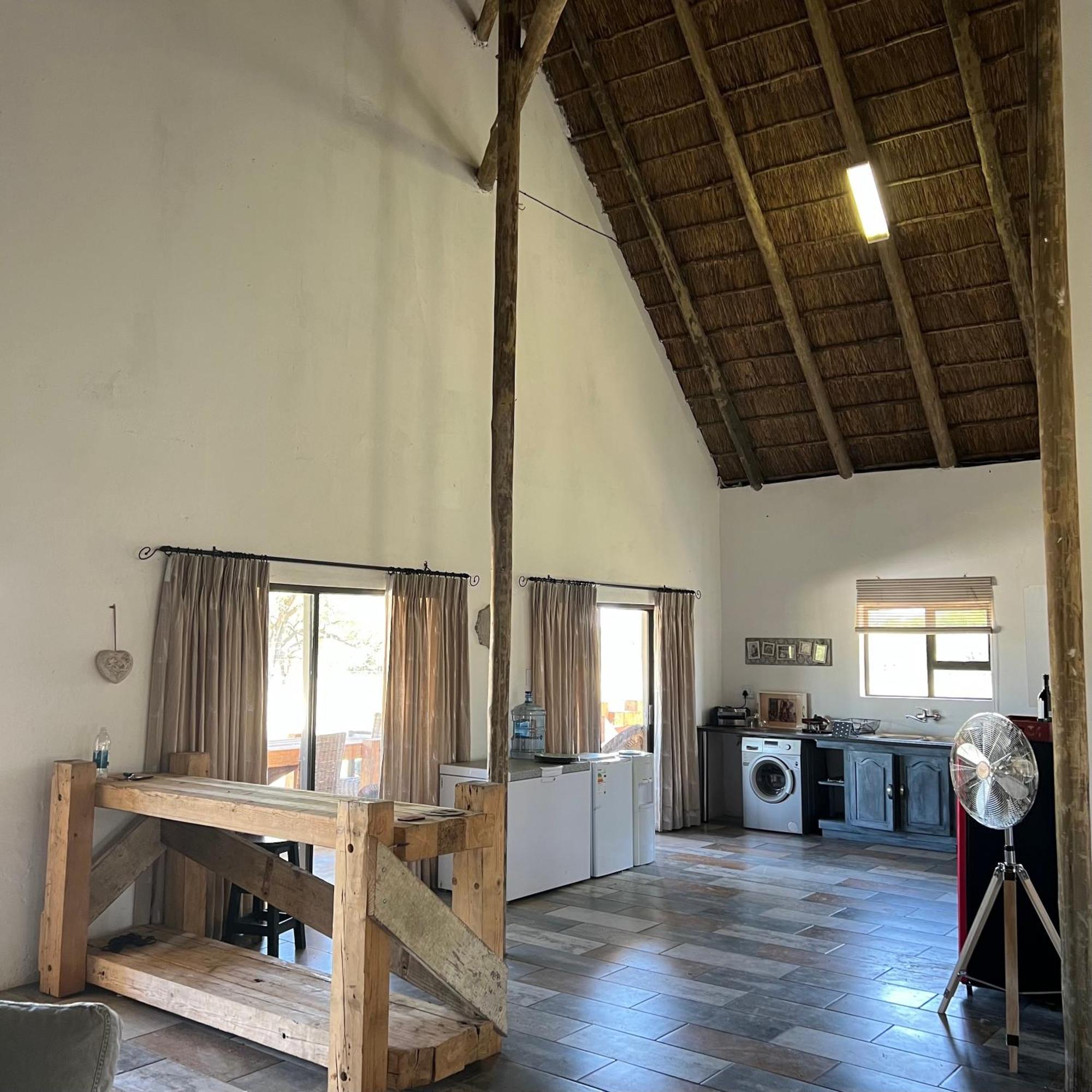 Simba Safaris African Pride Exotic Lodge Lephalale Екстериор снимка